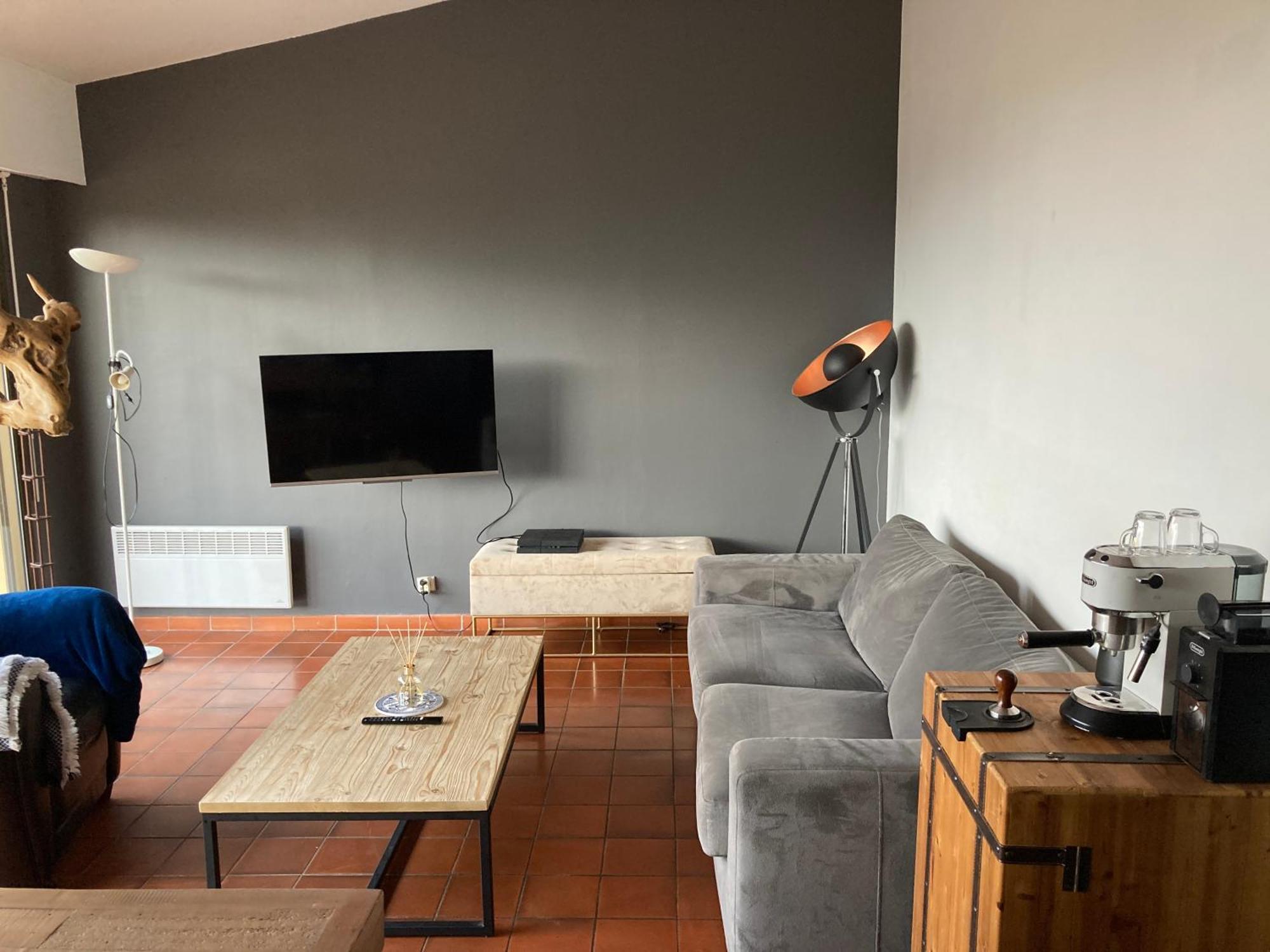 T2 Traversant Avec Une Grande Terrasse Et Piscine Cagnes-sur-Mer Ngoại thất bức ảnh
